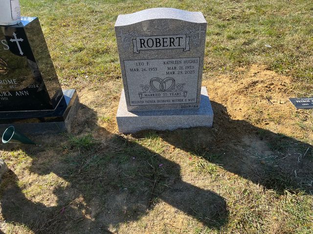 Upright monument made by Tri-State Monument Company